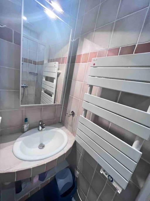 Super Appartement T2 Proche De Tour Eiffel ปารีส ภายนอก รูปภาพ
